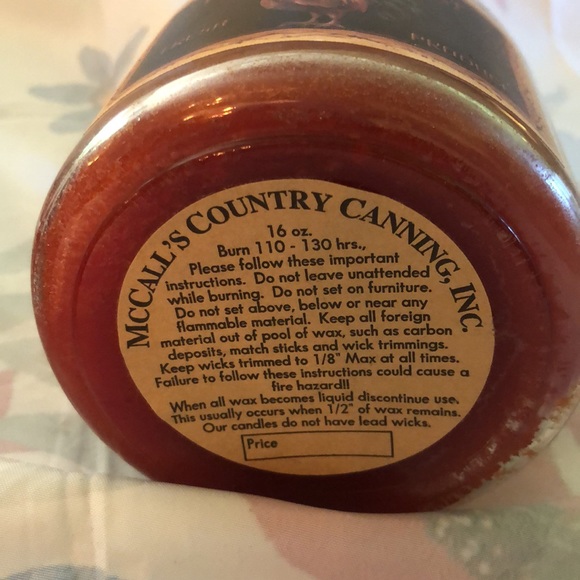 McCall's Farmers Market 26 Oz., 16 Oz. and 5 Oz. Candles - Cinnamon Scent - Picture 7 of 9